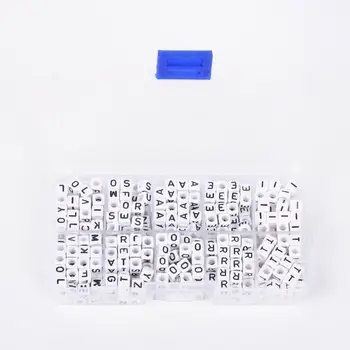 1 cutie alfabetul margele acrilice, margele, cub, litera a/e/i/o/r/t și litere aleatoare(4 compartimente), alb, 6x6x6mm, orificiu: 3mm;
