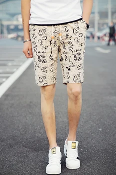 2017 Vara barbati pantaloni scurți Modelul coreean de vară pentru tineret de agrement bermuda genunchi lungime regulat de moda plajă floral pantaloni scurți pentru bărbați
