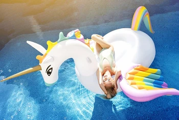 2018 Nou Unicorn Gonflabil Gigant Piscină Plutește 250cm Hot Rainbow Pegasus / Cal Apă Plutesc Înot Jucărie Distractiv Pentru Adulți Și Copii