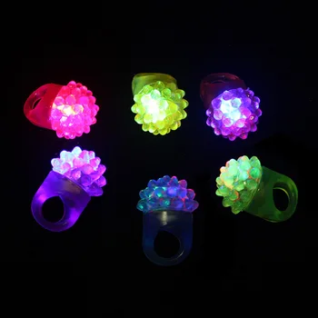 12 Buc/ Set Capsuni Forma Intermitent LED Inel Luminos Deget Inele de Cauciuc Eveniment Consumabile Partid 88 M09