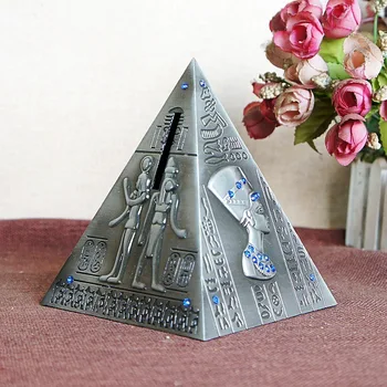 2018 Creative Bronz Piramida Figurine Model Egipt Clădiri Punct De Reper Cu Pusculita Pentru Copii Cadouri Decor Acasă