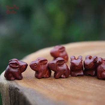 Naturale de lemn de Santal Roșu Sculptate Mici Iepure Iepuras Dragut Animal din Lemn Vrac șirag de mărgele de Lemn Margele Mala Japa Brățară Bijuterii Găsirea DIY
