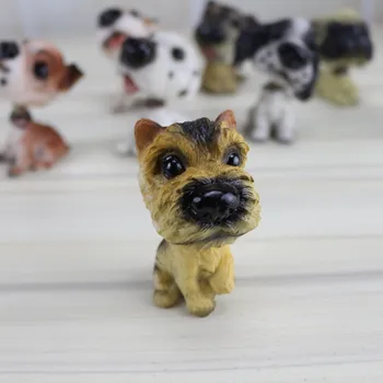 Office Desktop Decor Miniatură Rășină Puppy Mini Figurine De Desene Animate Tremura Capul Câini Figurine De Animale Mașină De Păpuși Ornamente