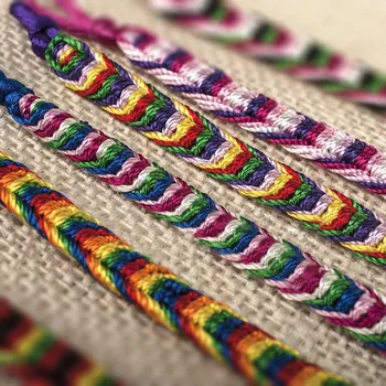 En-gros 120p Colorate Țesute, Împletite Prietenie Brățară Largă Retro Manual Nepal Geneva Brazilian Multicolor String Cordon