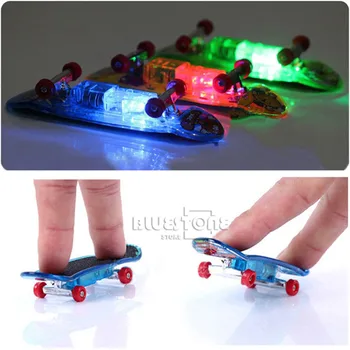 4buc Mini Skateboard Jucarii Deget Bord Băiat, Copii, Copii, Cadouri de Lumină LED-uri