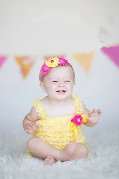 Copil drăguț Galben Lace Romper Infant Toddler Petti Ciufulit Curea Salopetă dintr-O Bucata cu Flori cu Bandă de susținere Nou-nascut din Bumbac Salopeta