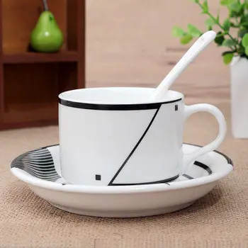 150ml transport Gratuit Moda micul dejun ceașcă de cafea romantic set de ceasca Cafea cu lingura cești și farfurioare și placă